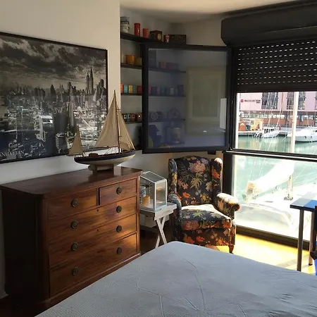 Sull'acqua Del Porto Antico Appartement *