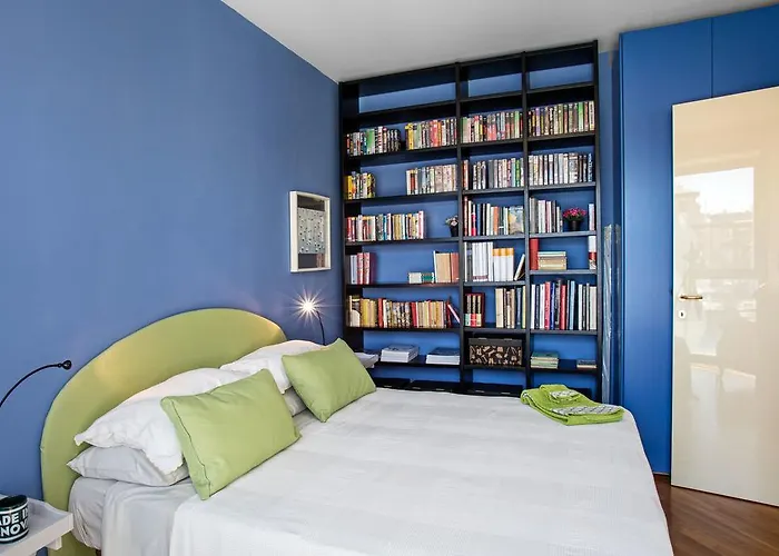 Sull'acqua Del Porto Antico ジェノヴァ